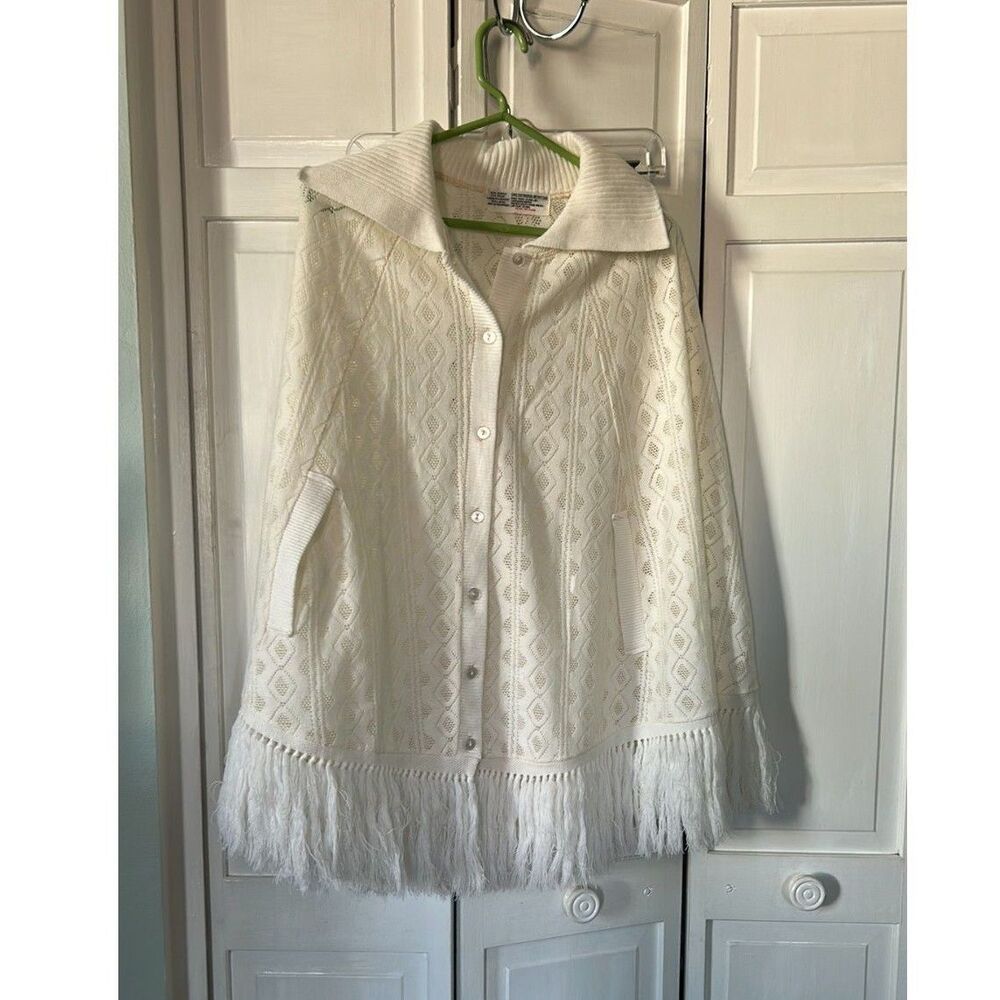 Vintage 70s White Knit Cape with Fringe - OS
